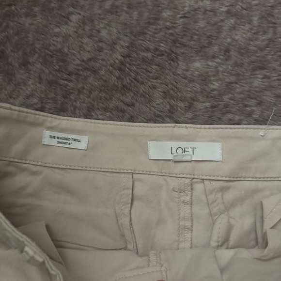 LOFT The Washed Twill Women's Tan Shorts Size 4 - Picture 2 of 4